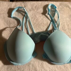 VS PiNK Women's Light Blue Bra